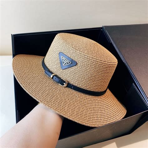 prada sombreros